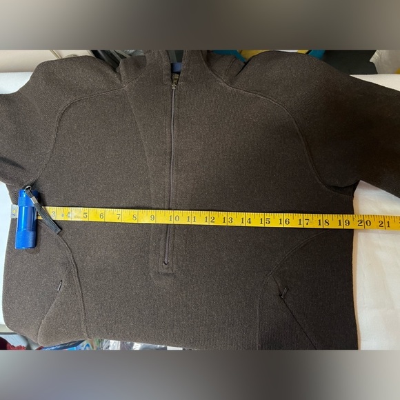 LANDS END Brown mock neck 1/4 zip sweater size 10-12.‎ - Picture 11 of 12